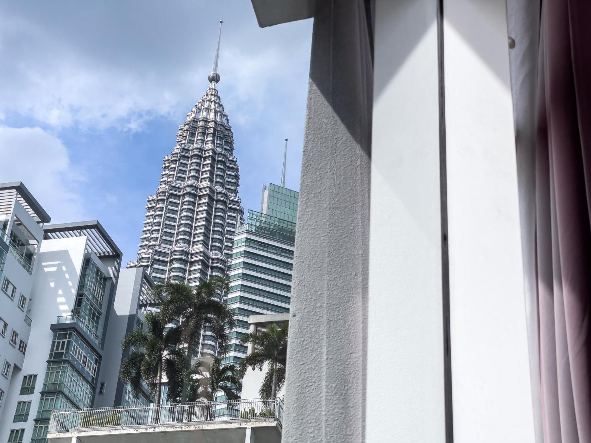 Apartment Soho Klcc By Rest